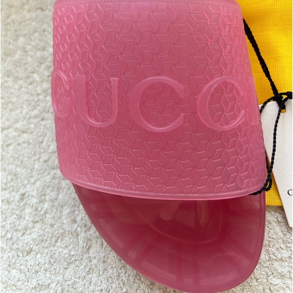 Gucci X Adidas pink rubber slides NWT - Picture 3 of 12